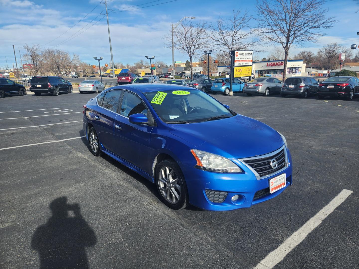 2013 NISSAN SENTRA S 6MT (3N1AB7AP7DL) with an 1.8L L4 SFI DOHC 16 engine, located at 10890 W. Colfax Ave., Lakewood, CO, 80215, (303) 274-7692, 39.739914, -105.120132 - Looking for a pre-owned vehicle in Lakewood, CO? Look no further than D1 Auto Credit - Lakewood. This reputable used car dealer in Denver County, Jefferson County, and Adams County, Colorado, offers bad credit auto loans for quality used and pre-owned cars, trucks, vans, SUVs, and crossovers. With a - Photo#3
